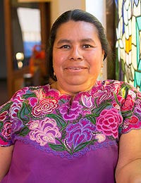 Meet the Artesano - Angela Quiñones