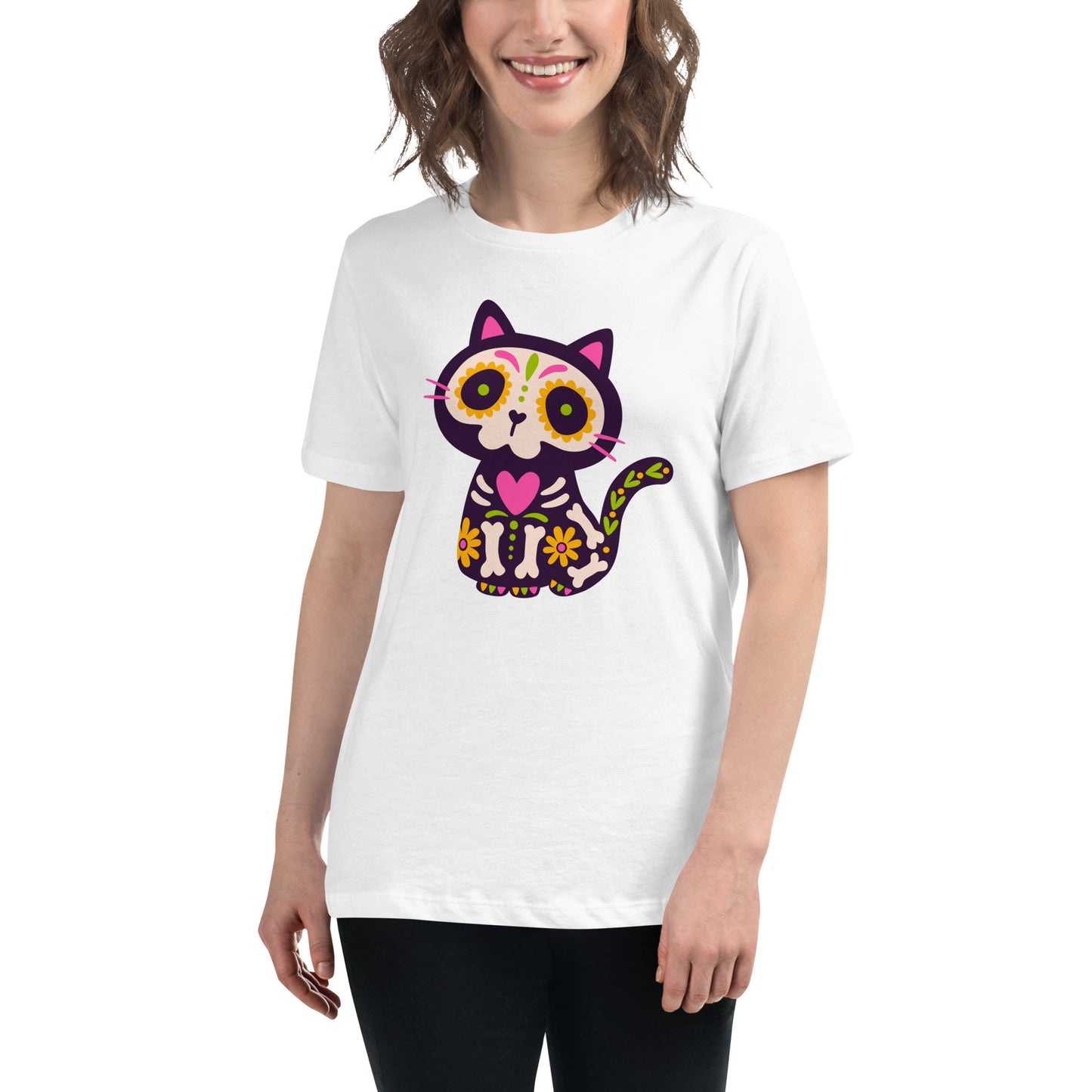 Muertos Cat Women's Relaxed T-Shirt