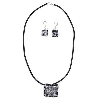 'Tenango Wonder' Black and White Artisan Crafted Art Glass Jewelry Set